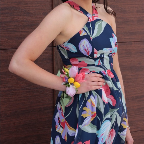 LuLu’s Dress - Picture 2 of 3